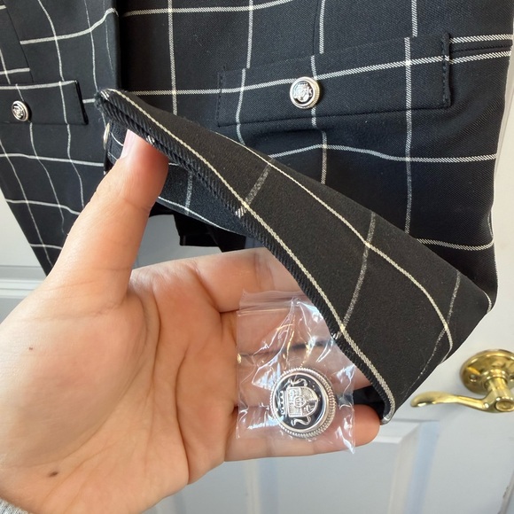 Windowpane Check Black Button Front Vest - Picture 3 of 4